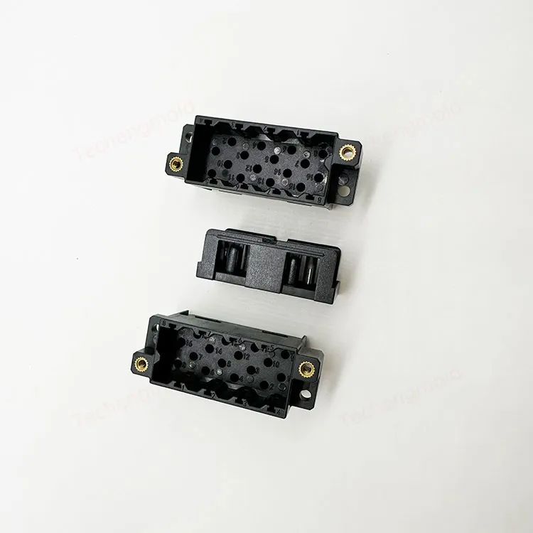 特诚科技PBT精密注塑件实拍 3